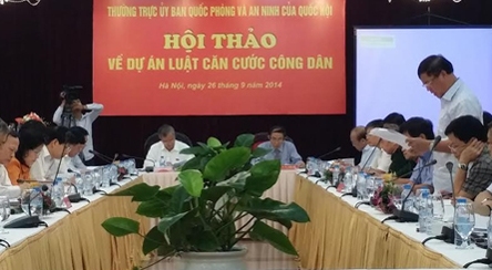 Cấp thẻ căn cước công dân Lo ngại về sự lãng phí, xáo trộn